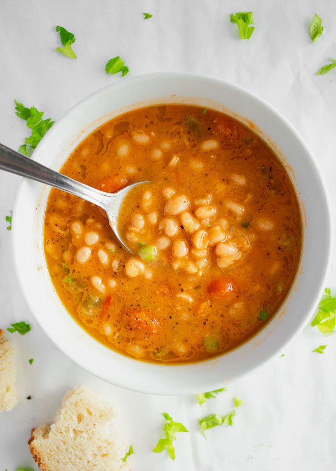 GREEK STYLE CHICKPEA SOUP