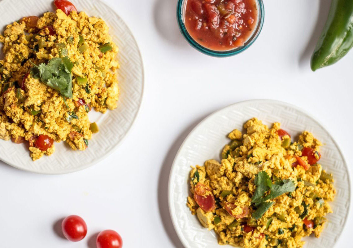 VEGAN MEXICAN TOFU SCRAMBLE